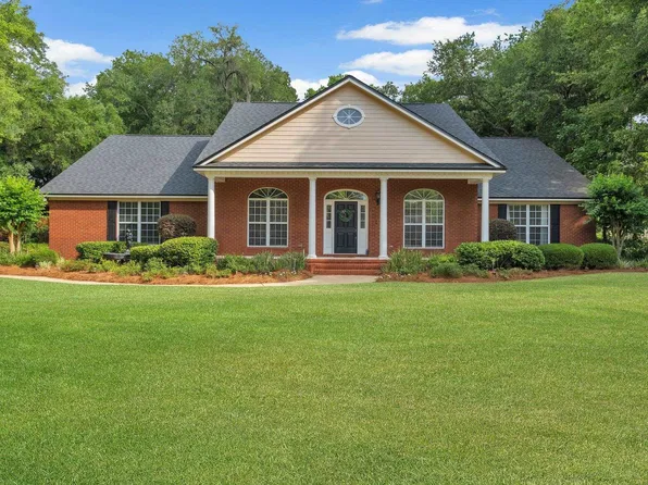 1197 Greensward Dr, Tallahassee, FL 32312