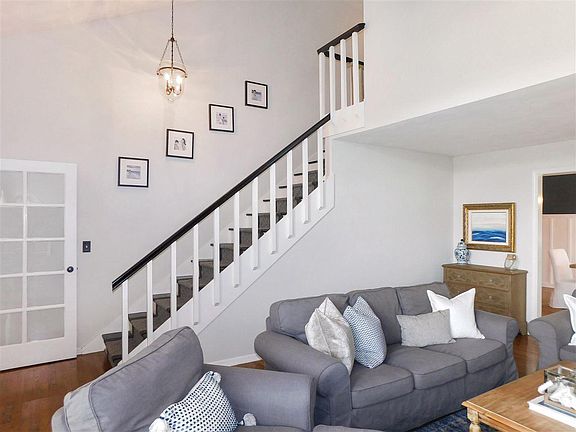 4th image of 507 Betsy Ross Ln