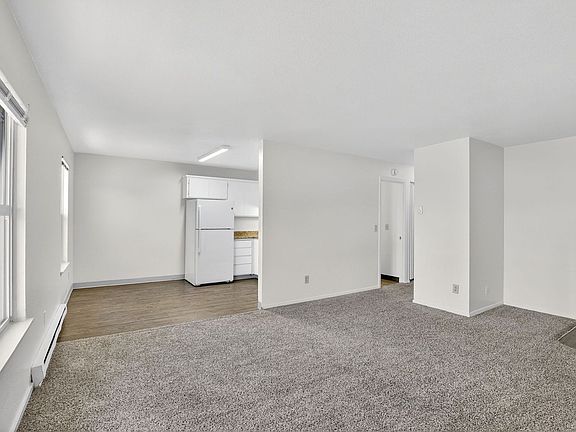 5th image of 13130 SE Powell Blvd #19