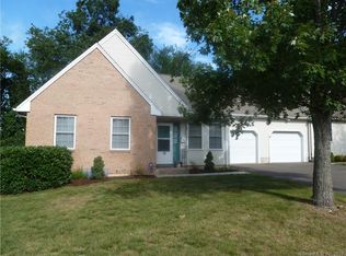 33 Shares Ln, South Windsor, CT 06074