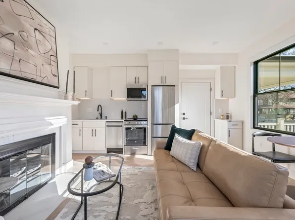 20 Whitney #U-1, Quincy, MA 02169