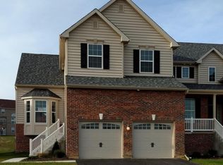 9609 Crescent Ln, Breinigsville, PA 18031