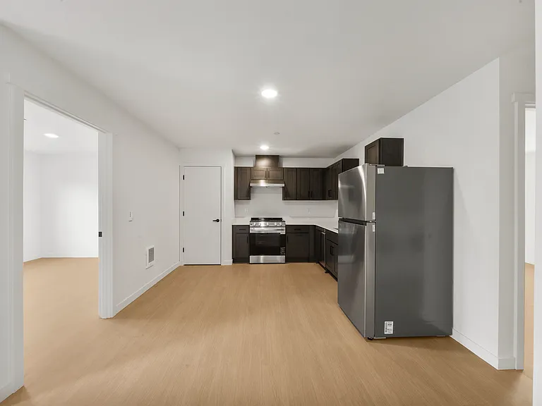 River Run Apartments — Photo 18