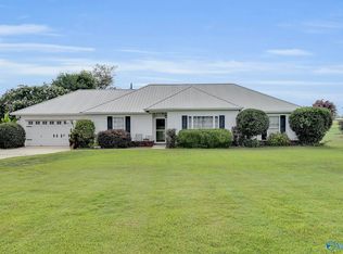24581 Mooresville Rd, Athens, AL 35613