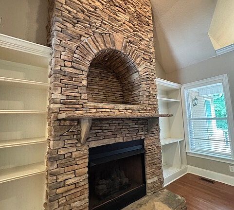 4th image of 207 Lakeview Ct
