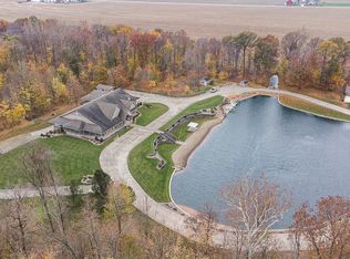 2777 6th Rd, Bremen, IN 46506