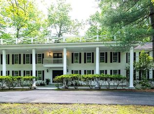 11109 Richland Valley Dr, Great Falls, VA 22066