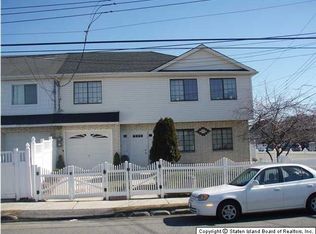 177 Maple Pkwy, Staten Island, NY 10303