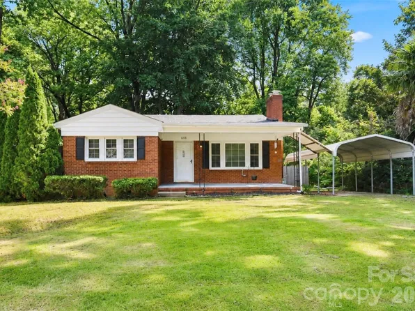 608 Pamela St NE, Concord, NC 28025