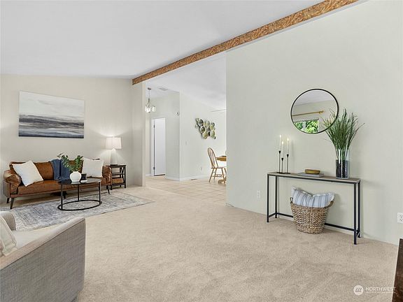 3rd image of 2532 114th Avenue SW