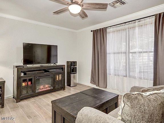 5th image of 7486 S Giachery Ave