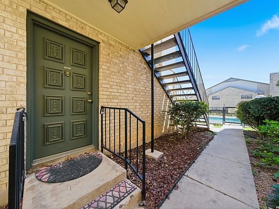 4th image of 11843 Braesview #407