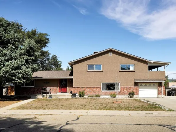 3401 Sheffield Ln, Pueblo, CO 81005