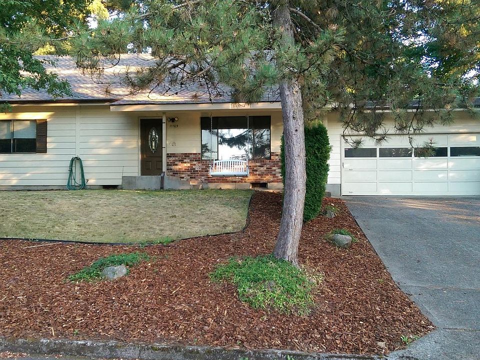 1st image of 11105 NE Conifer Dr