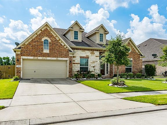 2nd image of 11910 Pearl Ln