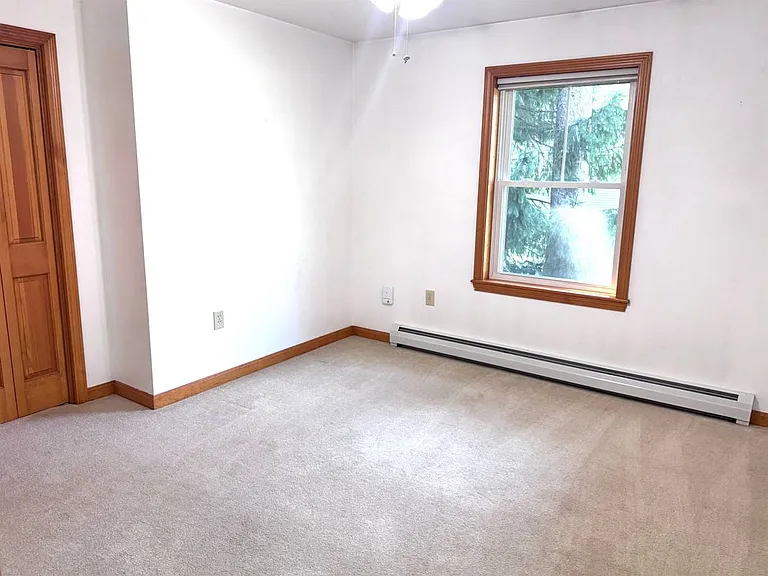 250 Elm St — Photo 13
