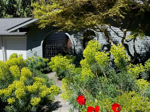 4851 123rd Pl SE, Bellevue, WA 98006