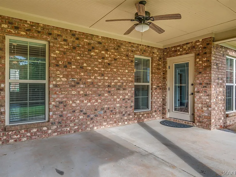 1613 Haworth Park Way — Photo 36
