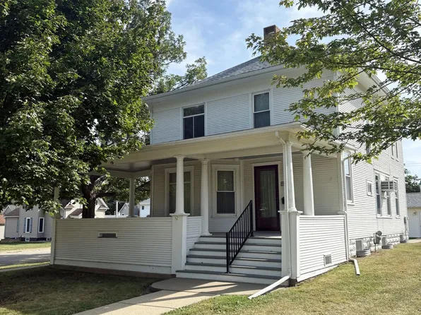 401 10th St, De Witt, IA 52742