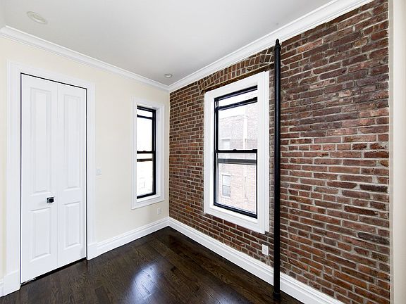 4th image of 223 Mott St APT 18
