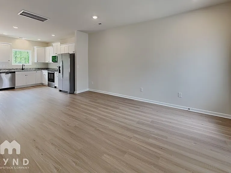 163 Seville Way #- — Photo 4
