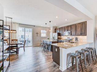 7682 Anthony Pl, Victoria, MN 55386