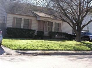 3221 Rinehart St, Grand Prairie, TX 75050