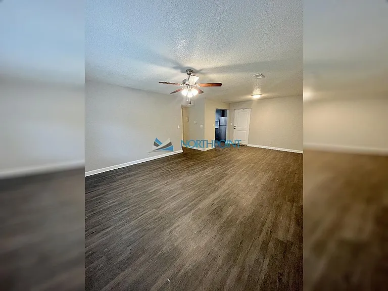 3710 Wyandotte St #8 — Photo 7