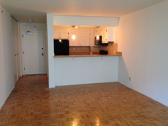 Dining Area to Kitchen