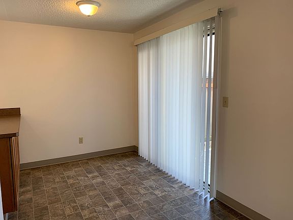 4th image of 1516 W St