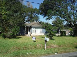 8325 Woodlyn Rd, Houston, TX 77028