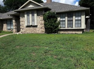 2010 Hearthside Ln, Garland, TX 75044