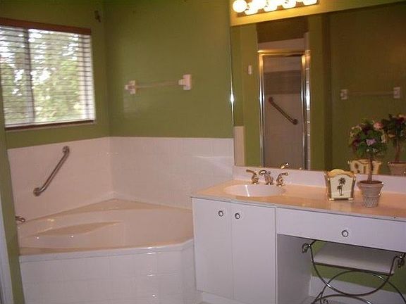 Townhouse-for-Rent-in-Doral