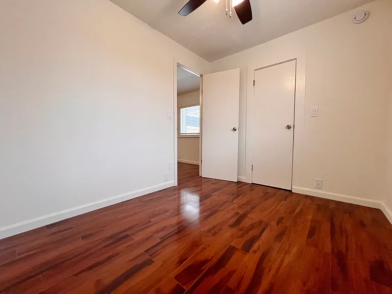 Bedroom (2)