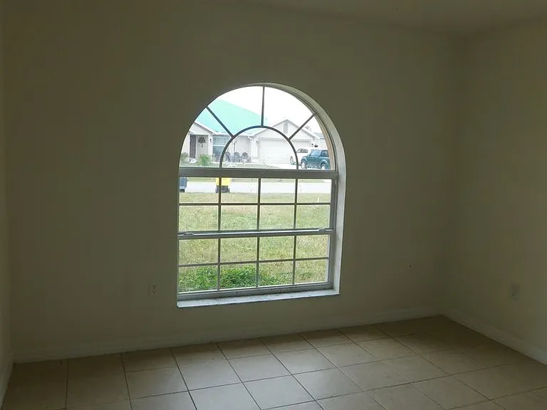 756 Camel Ct — Photo 12