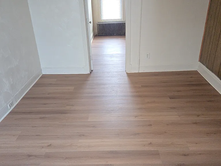 524 Jefferson Ave #6 — Photo 2