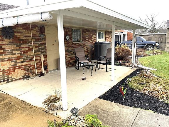 3rd image of 62 Arthur Ave