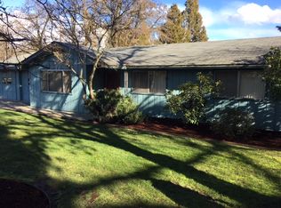 295 W Park St, Grants Pass, OR
