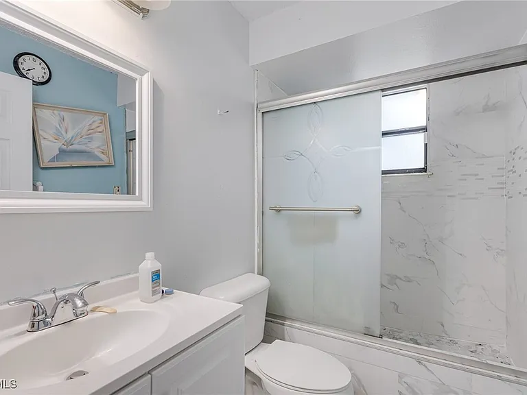 503 E 13th St — Photo 13