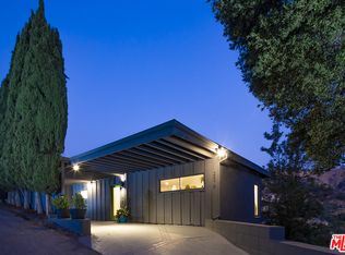 2476 Zorada Dr, Los Angeles, CA 90046
