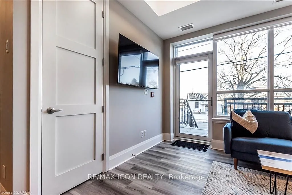 1 bed, $2,250 — Photo 4