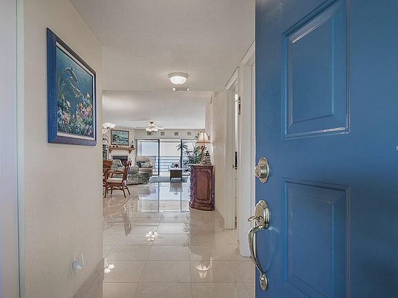 3rd image of 363 Pinellas Bayway S APT 28