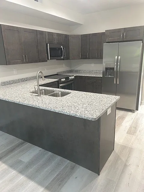15 Melrose Dr — Photo 4