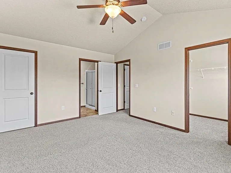 1659 Burr Dr — Photo 9