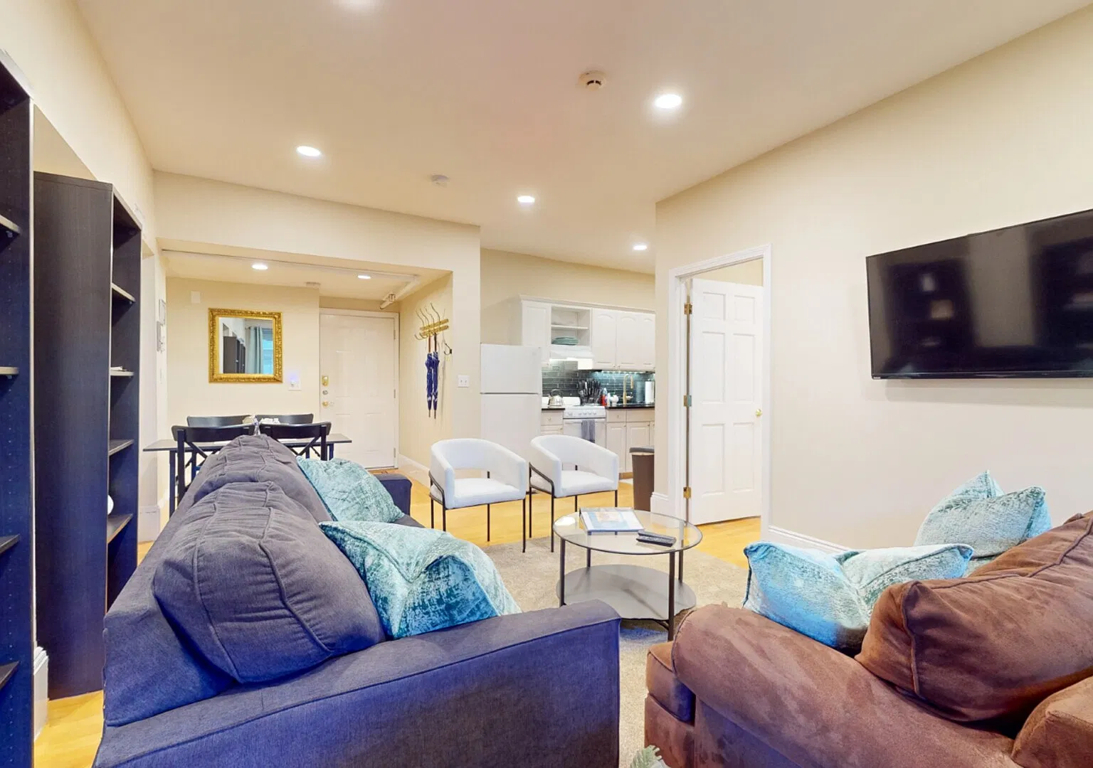 Bea2903a Newly Renovated 2-Bed, Back Bay Near Mgh, Bu, Mit — Photo 1