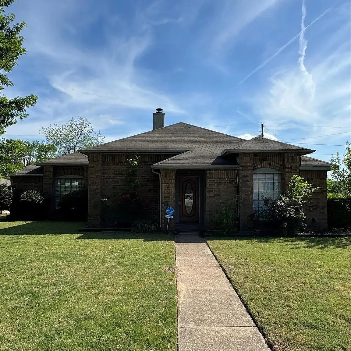 8005 Rothington Rd — Photo 1