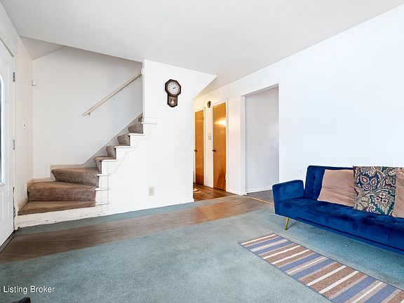 4th image of 5613 Carolyn Way
