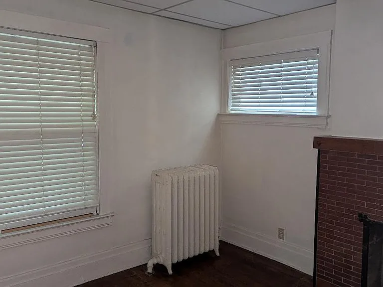 1099 Park Ave #1 — Photo 4
