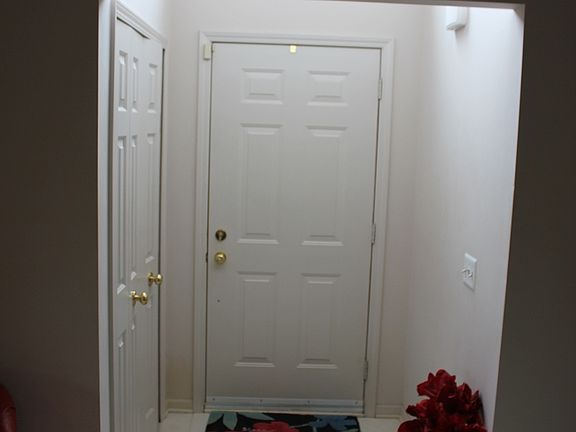 5th image of 6068 Evergreen Ln