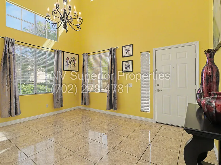 7929 Dana Maple Ct — Photo 5